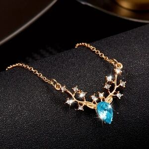 Rhinestone Reindeer Pendant Necklace